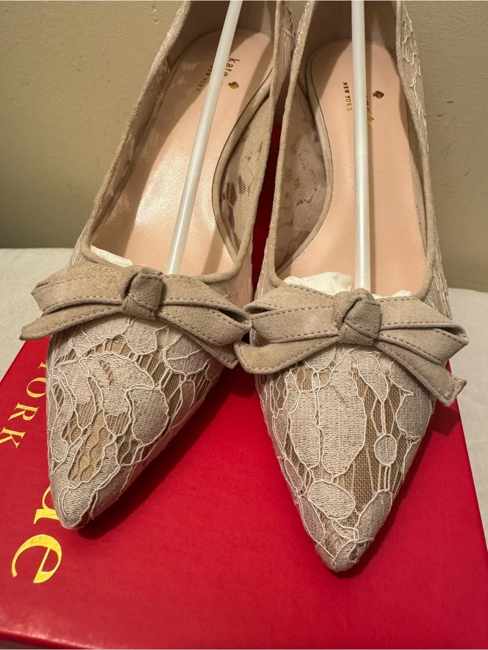 BNIB Kate Spade Madelaine Too Lace Pumps Blush Suede Heels 7.5 Made in Italy